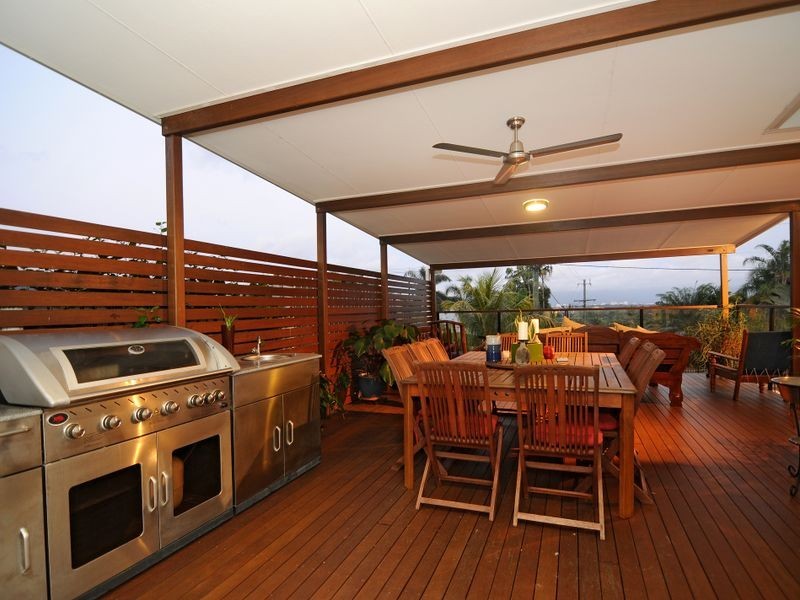 17 Trundle Terrace, Whitfield QLD 4870