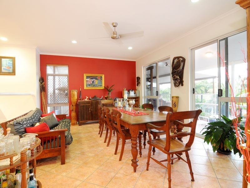 17 Trundle Terrace, Whitfield QLD 4870