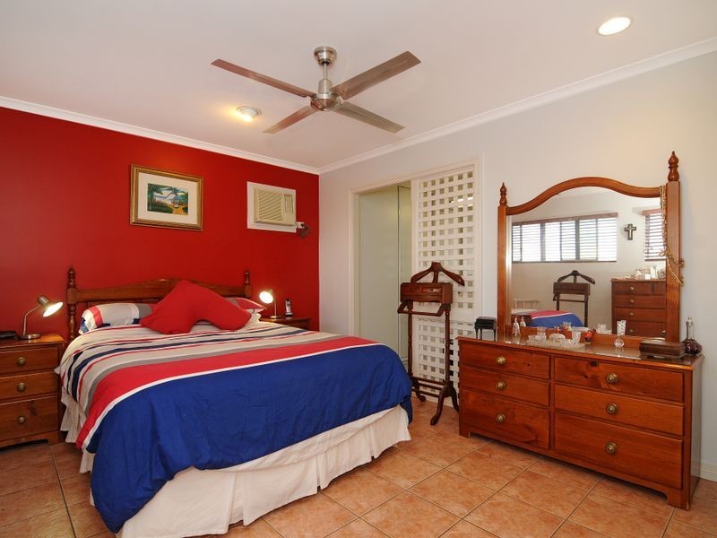 17 Trundle Terrace, Whitfield QLD 4870