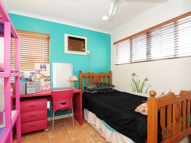 17 Trundle Terrace, Whitfield QLD 4870