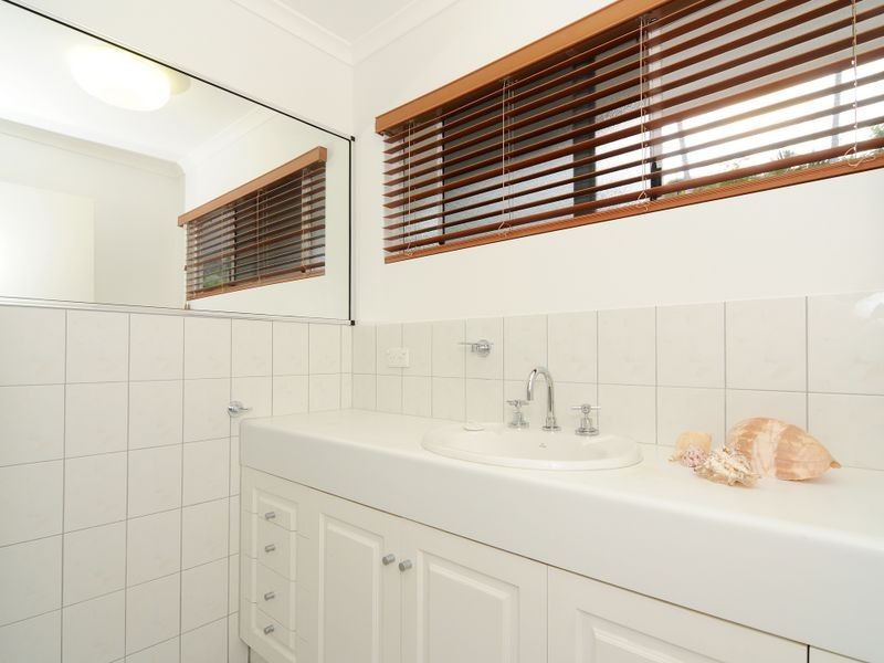 17 Trundle Terrace, Whitfield QLD 4870