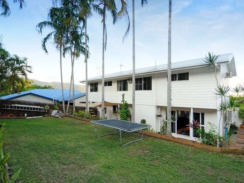 17 Trundle Terrace, Whitfield QLD 4870