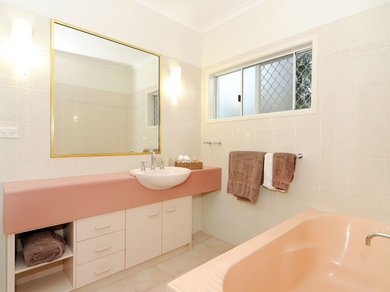 43 Hutchinson Street, Edge Hill QLD 4870