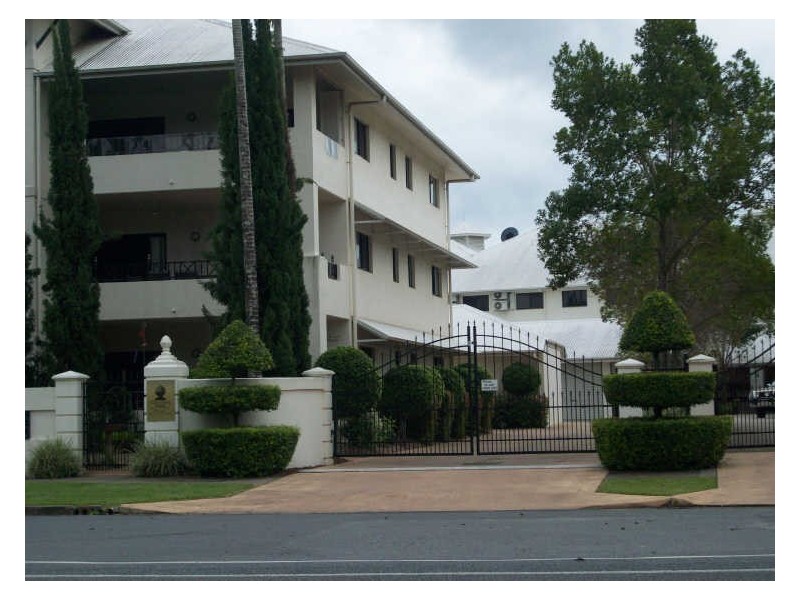 7/312 Lake Street, Cairns North QLD 4870