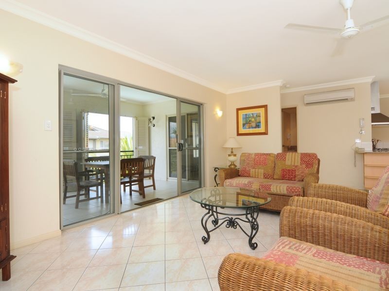 1525/2 Greenslopes Street, Cairns North QLD 4870