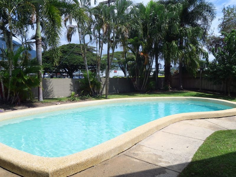 2/50 Alfred Street, Manunda QLD 4870