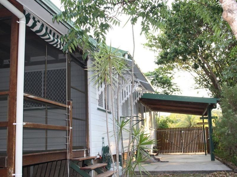 80 Little Street, Manunda QLD 4870