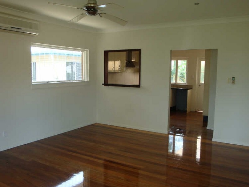 270 Aumuller Street, Westcourt QLD 4870