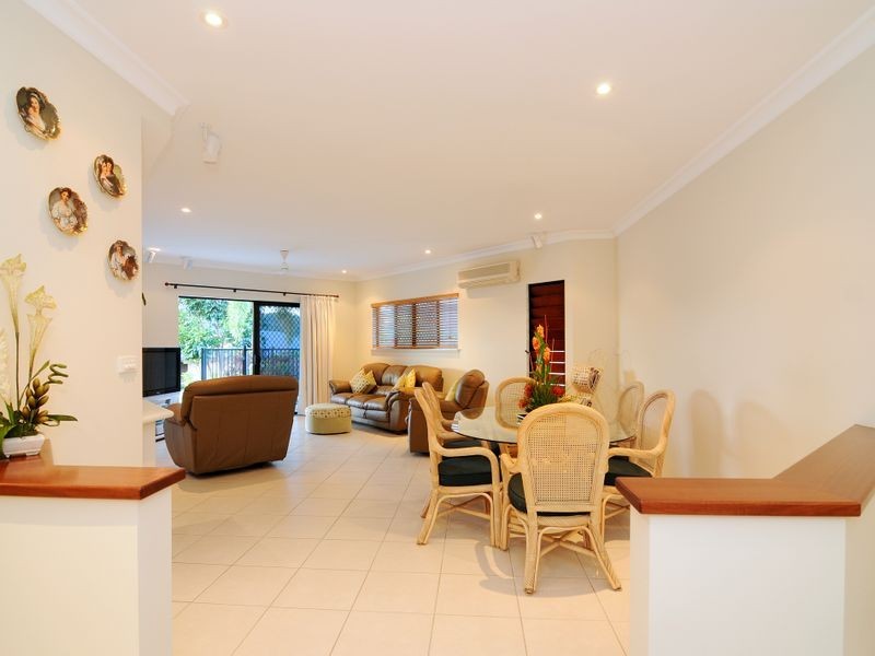 21 Findlay Street, Brinsmead QLD 4870