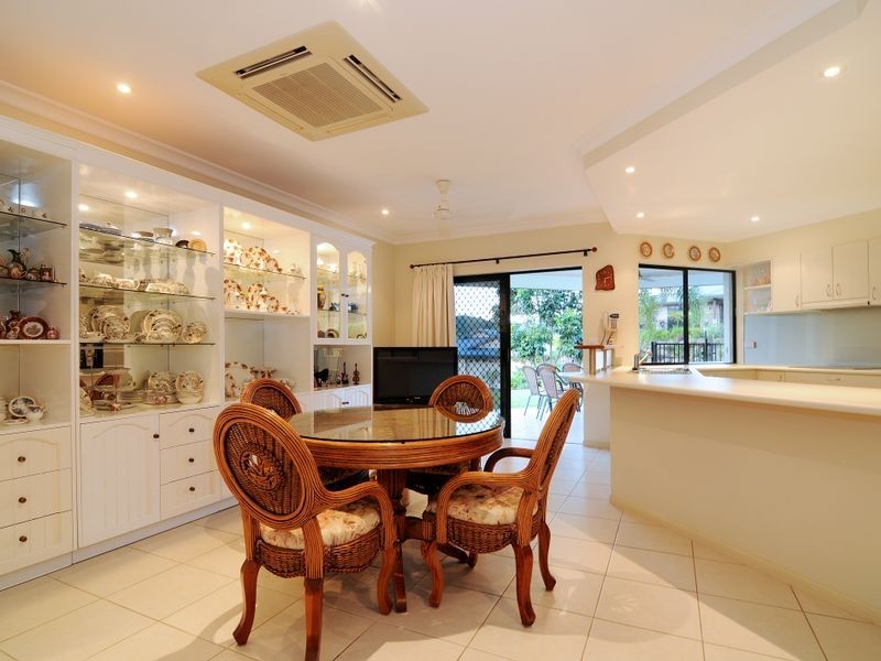 21 Findlay Street, Brinsmead QLD 4870