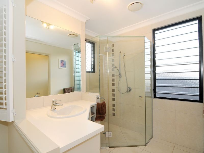 21 Findlay Street, Brinsmead QLD 4870