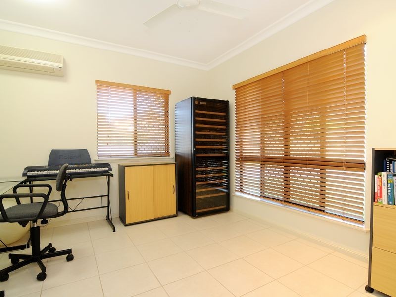 21 Findlay Street, Brinsmead QLD 4870