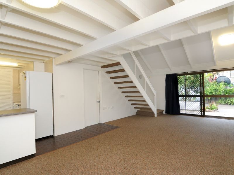 3/387 Mayers Street, Edge Hill QLD 4870