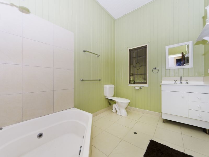 58 Macilwraith Street, Manoora QLD 4870