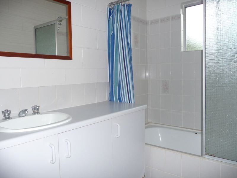 51 Bicentennial Road, Bentley Park QLD 4869