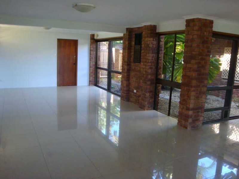 18 Temora Street, Edge Hill QLD 4870