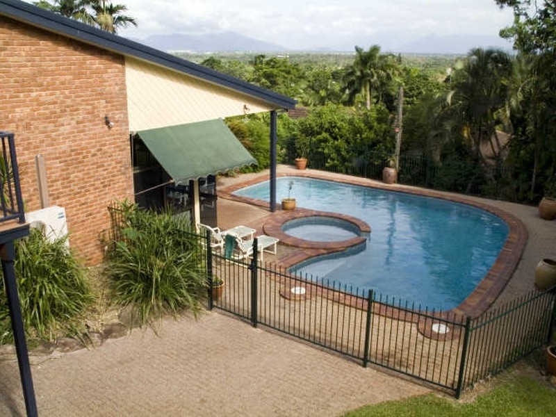 18 Temora Street, Edge Hill QLD 4870