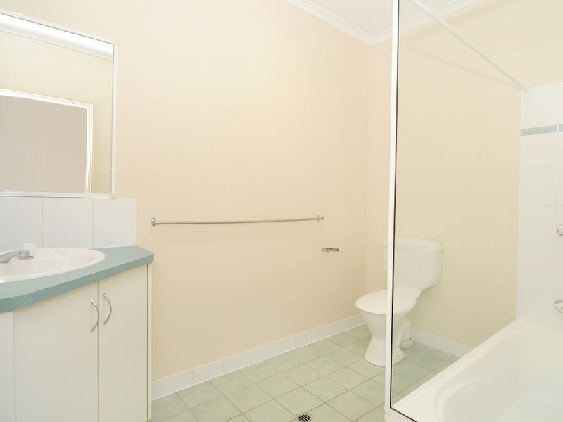Manoora QLD 4870