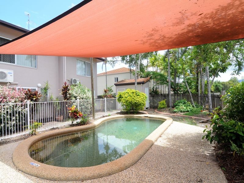 Manoora QLD 4870