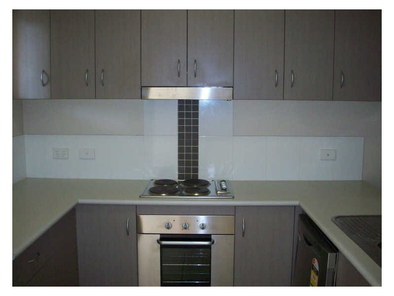 305/6-8 Centenary Close, Manoora QLD 4870