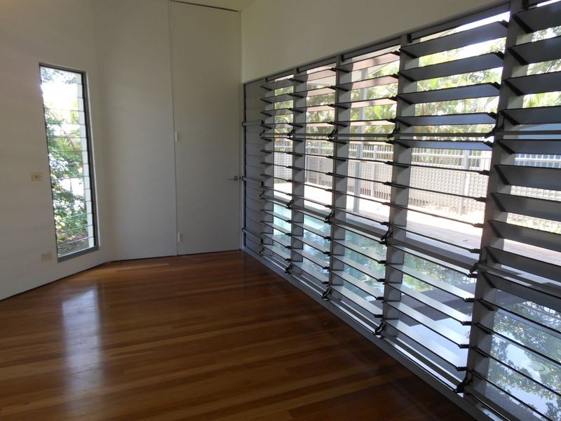 111 Upper Richardson Street, Whitfield QLD 4870