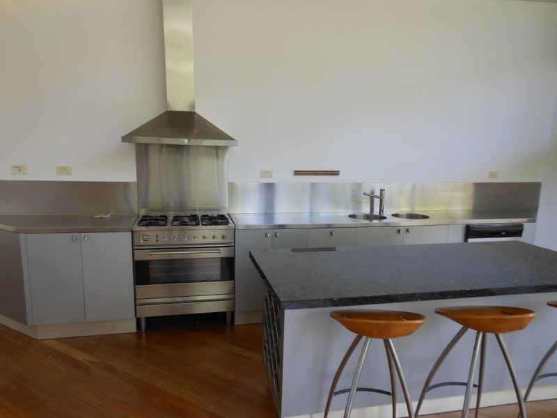 111 Upper Richardson Street, Whitfield QLD 4870