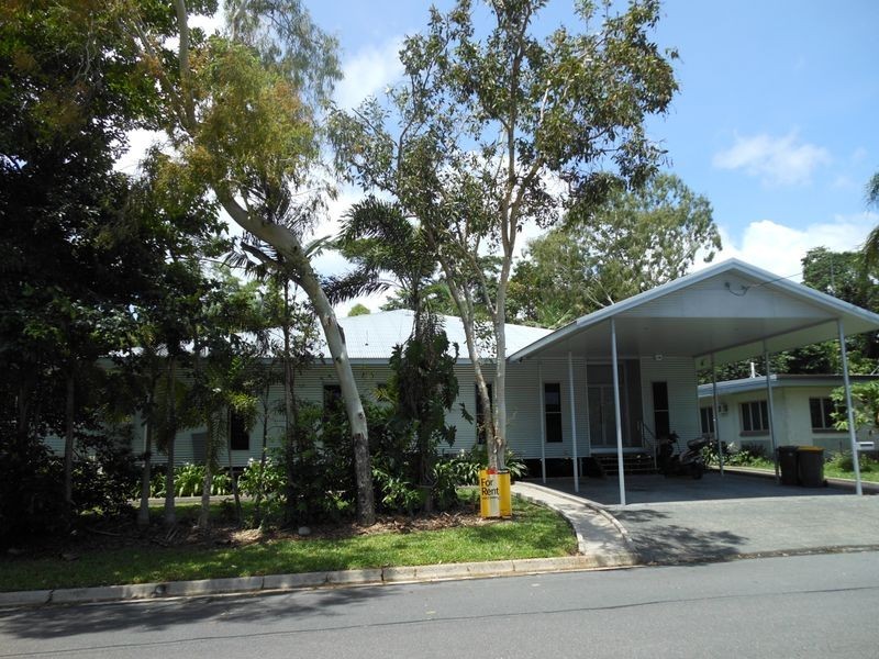 111 Upper Richardson Street, Whitfield QLD 4870