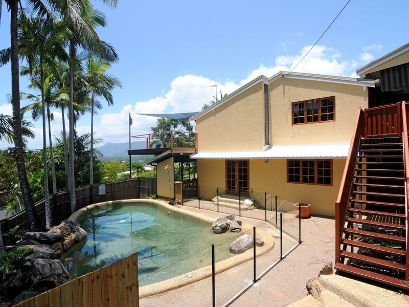 6 Price Close, Edge Hill QLD 4870