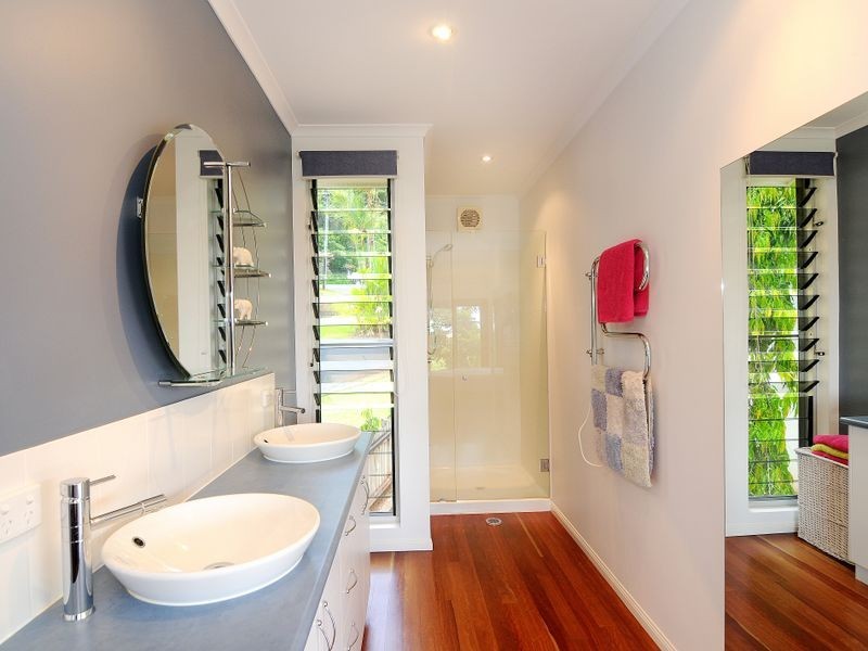 6 Price Close, Edge Hill QLD 4870