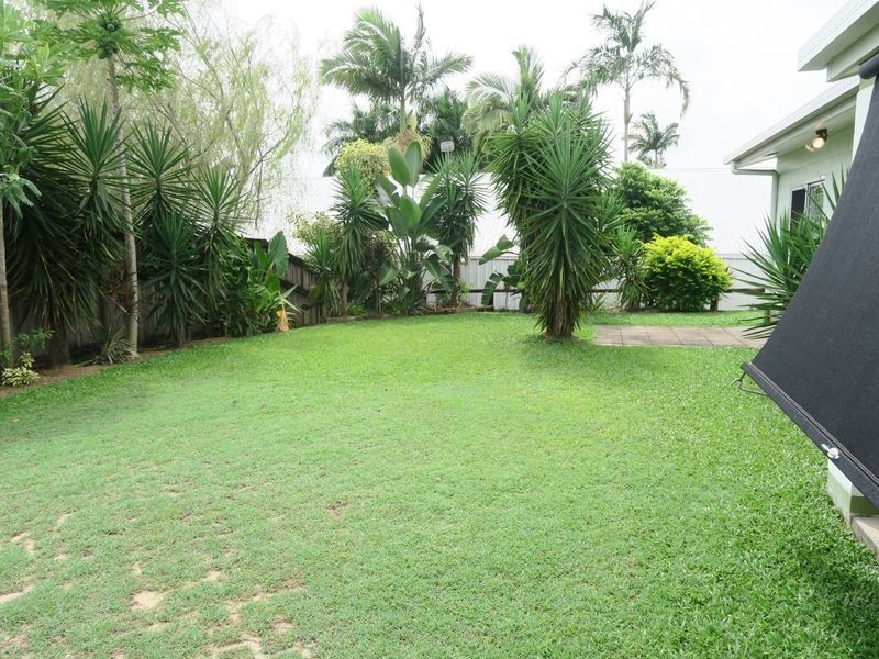 2/4 Mcmanus Street, Whitfield QLD 4870