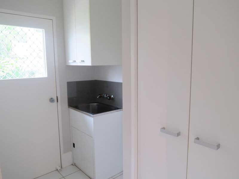 2/4 Mcmanus Street, Whitfield QLD 4870