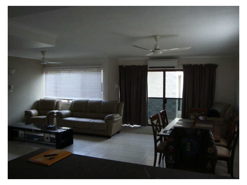 2/106 Digger Street, Cairns North QLD 4870