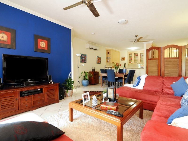 7/304 Lake Street, Cairns North QLD 4870