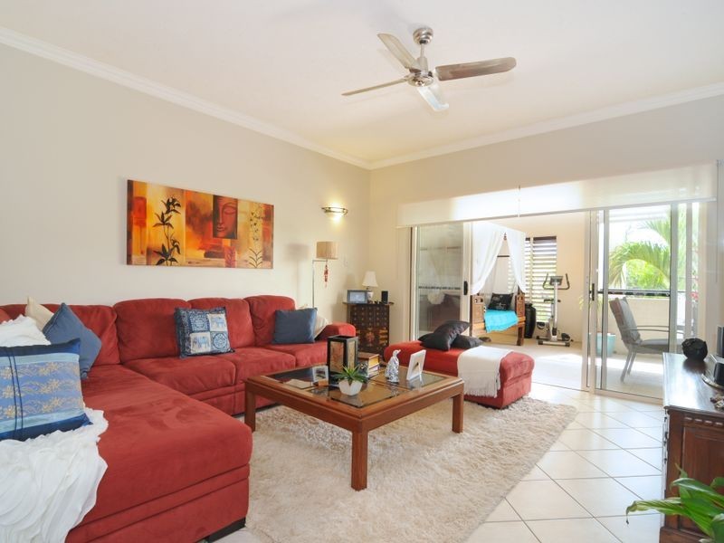 7/304 Lake Street, Cairns North QLD 4870