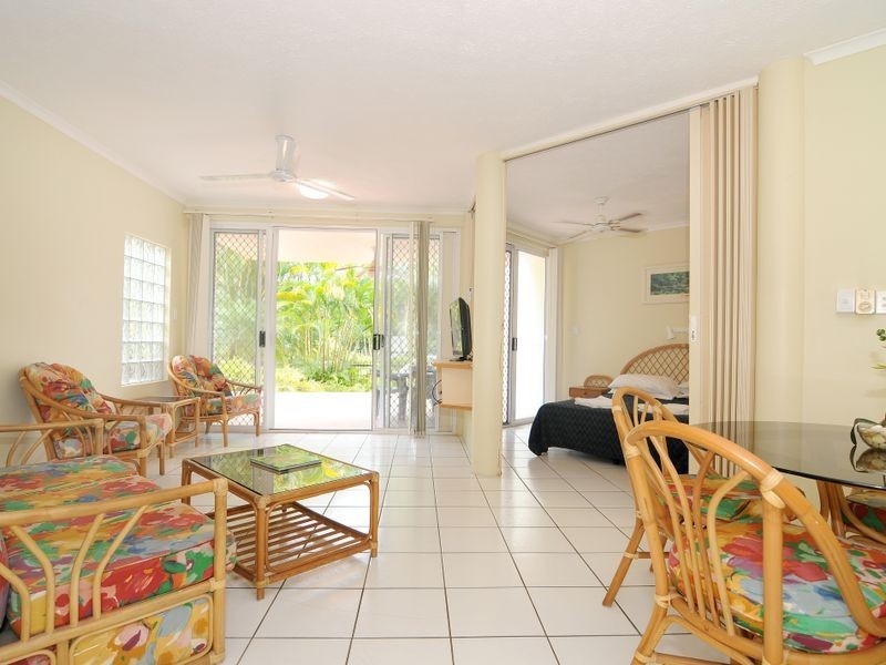 2/12-14 Deauville Close, Yorkeys Knob QLD 4878