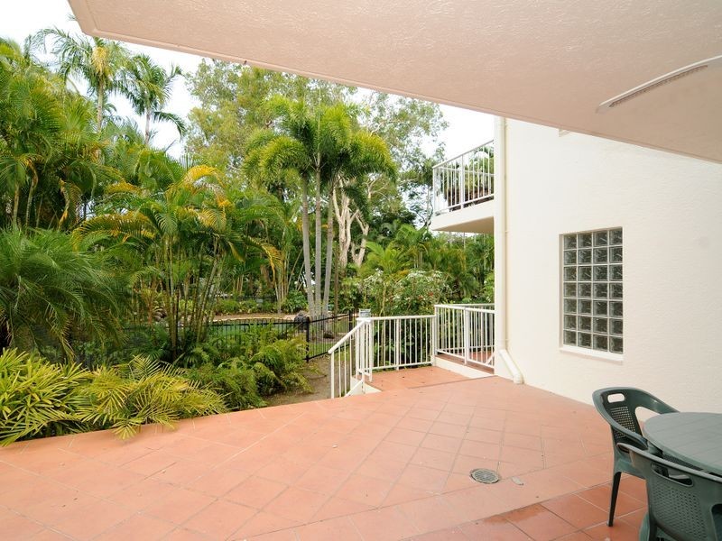 2/12-14 Deauville Close, Yorkeys Knob QLD 4878