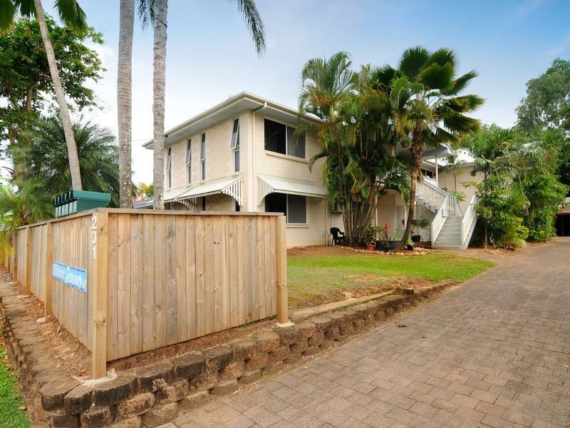 1/231 Kamerunga Road, Freshwater QLD 4870