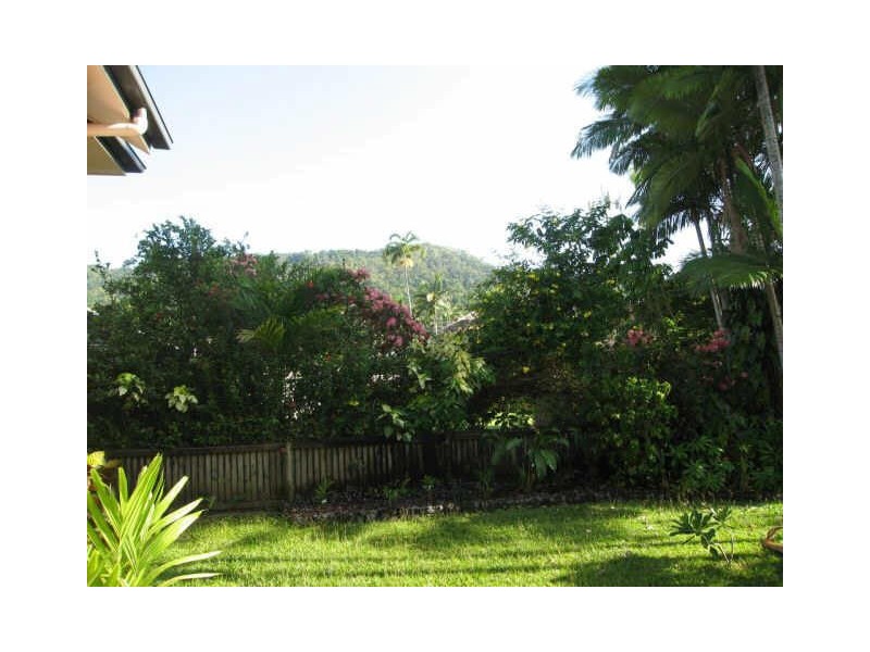 342 Pease Street, Edge Hill QLD 4870
