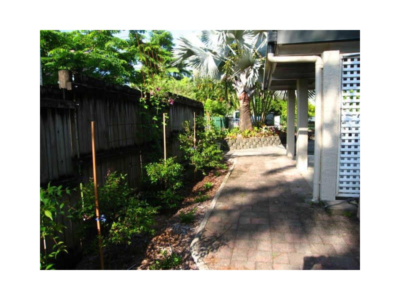 342 Pease Street, Edge Hill QLD 4870