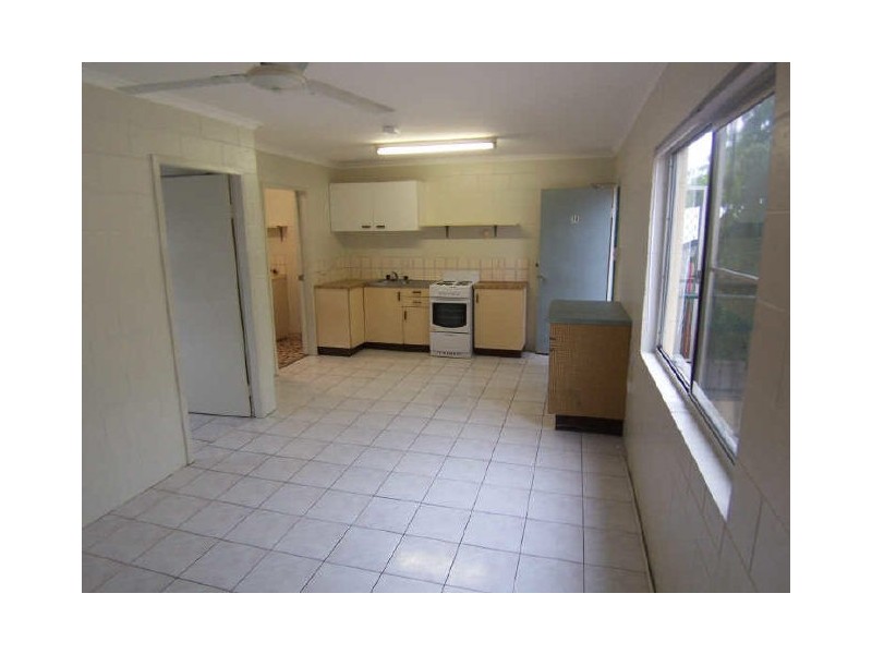 10/122 Aumuller Street, Westcourt QLD 4870