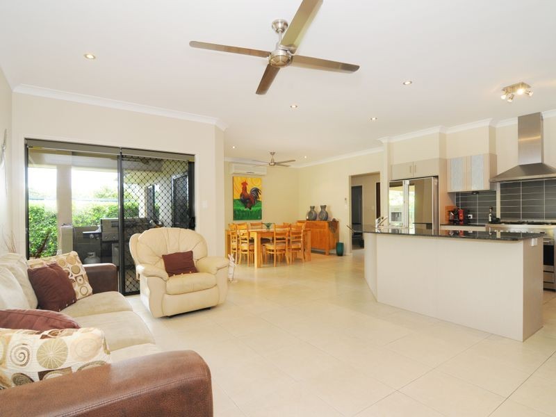 58 Norfolk Crescent, Redlynch QLD 4870
