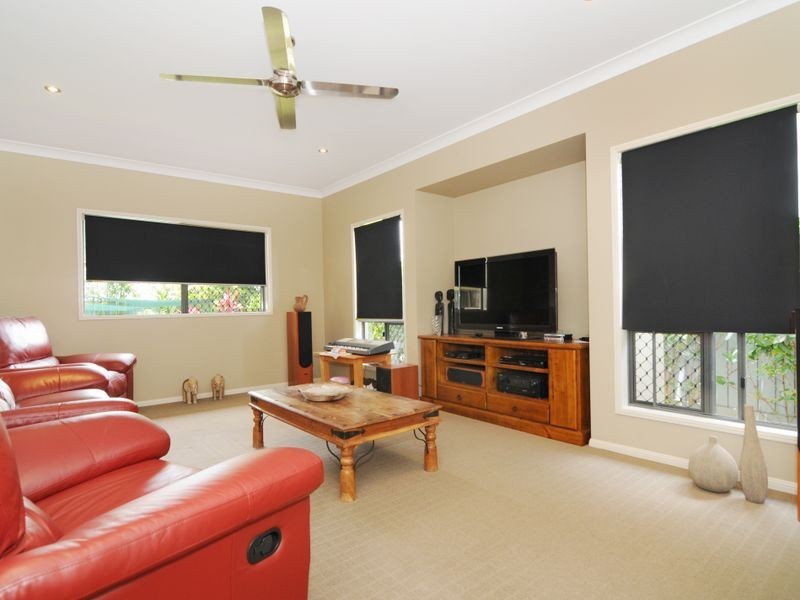 58 Norfolk Crescent, Redlynch QLD 4870
