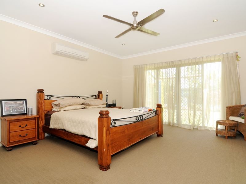 58 Norfolk Crescent, Redlynch QLD 4870