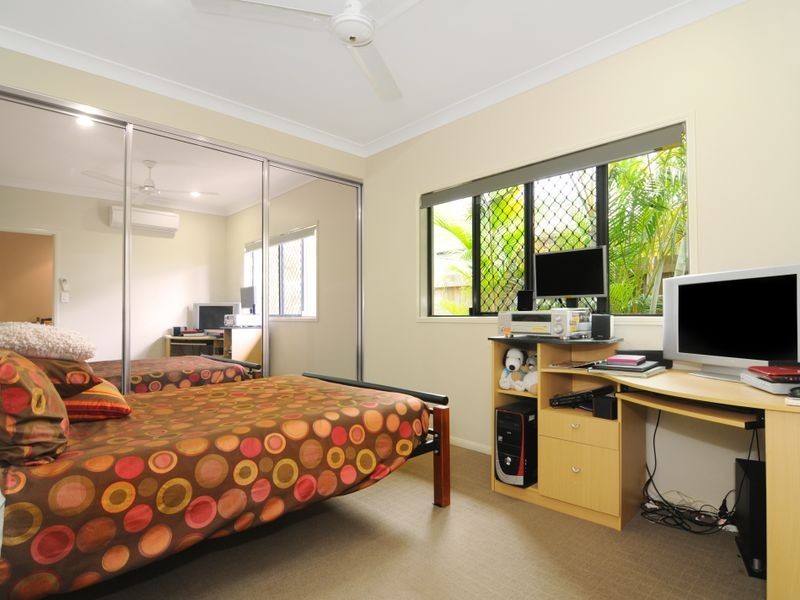 58 Norfolk Crescent, Redlynch QLD 4870