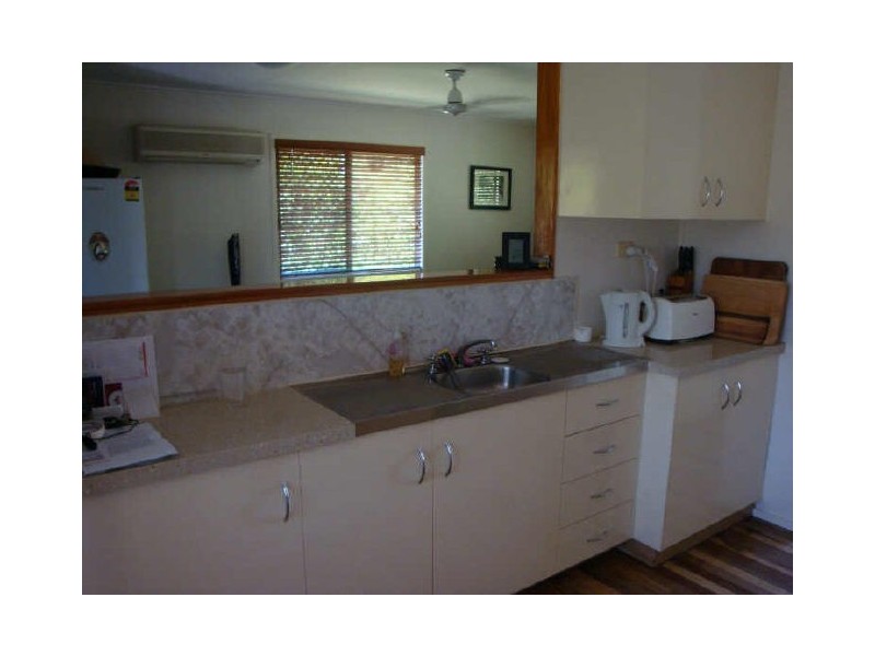 69 Jensen Street, Manoora QLD 4870