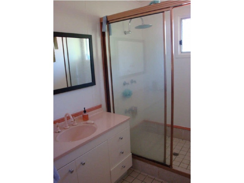 69 Jensen Street, Manoora QLD 4870