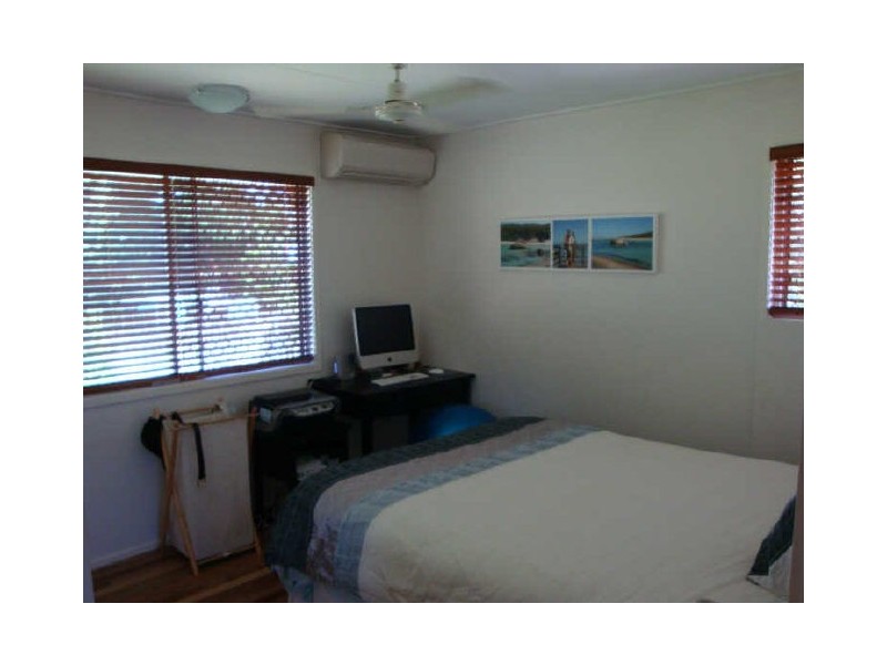 69 Jensen Street, Manoora QLD 4870