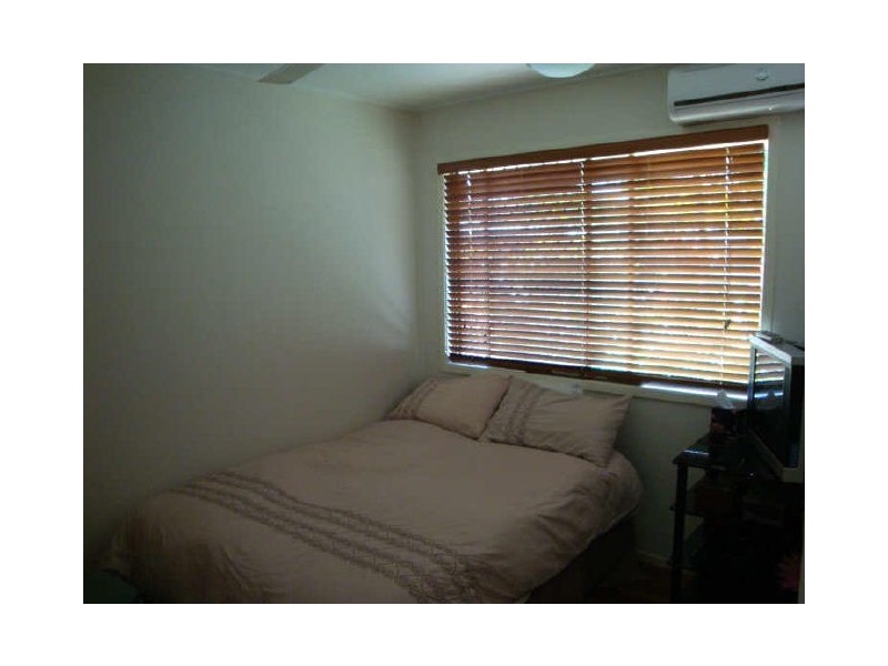 69 Jensen Street, Manoora QLD 4870