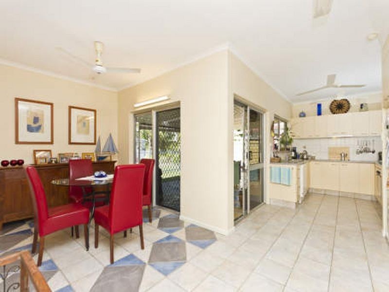 12 Windsor Close, Brinsmead QLD 4870