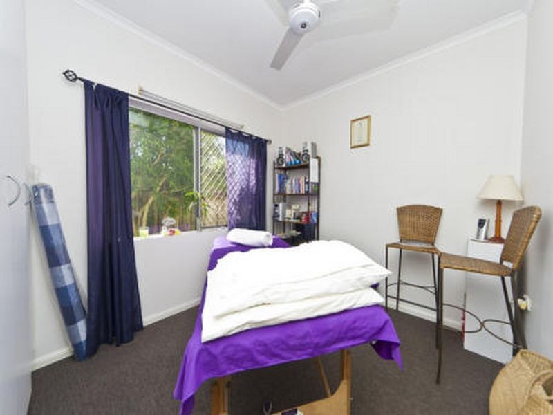 12 Windsor Close, Brinsmead QLD 4870